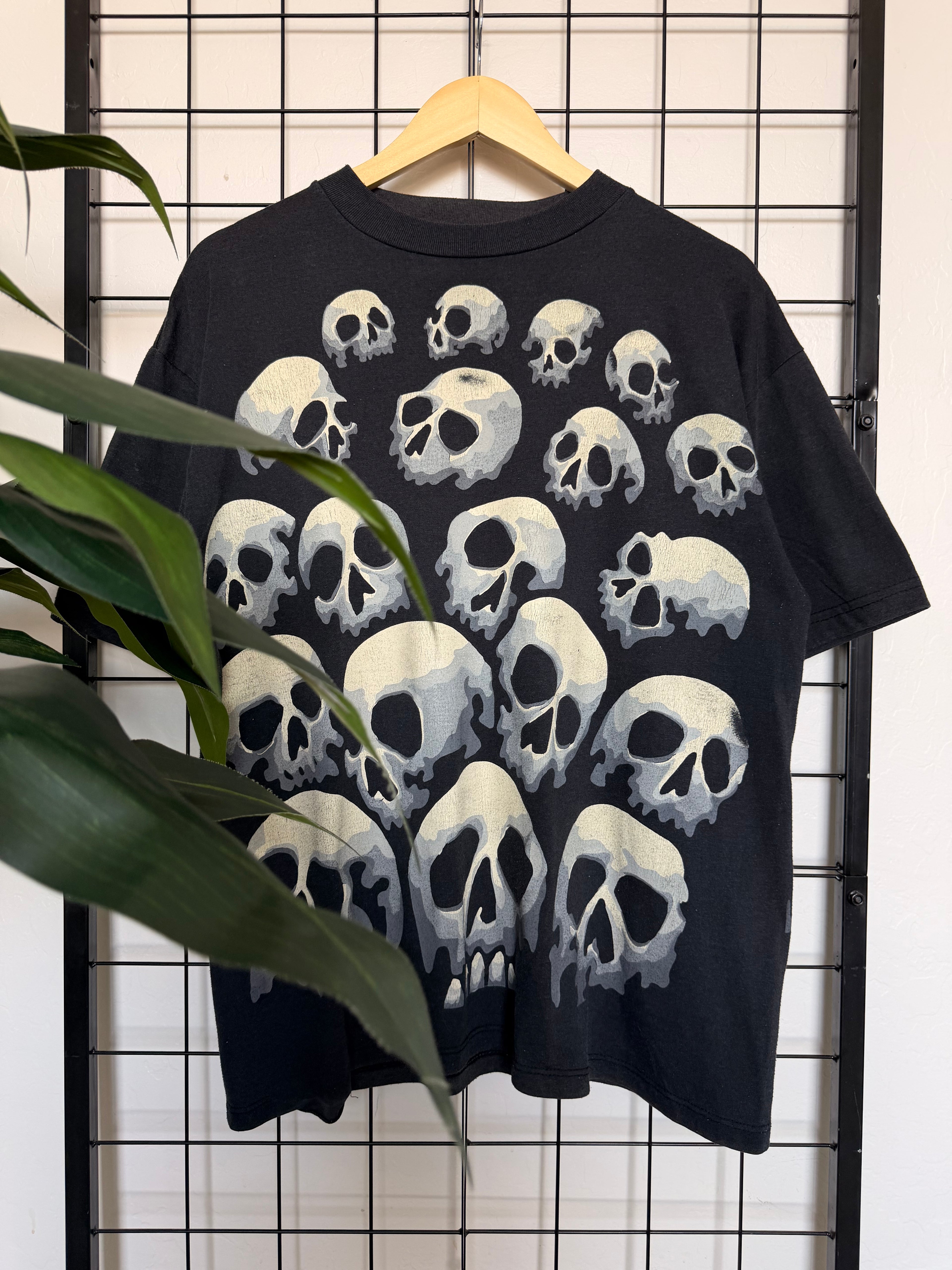 Skull Pile black graphic tee - L