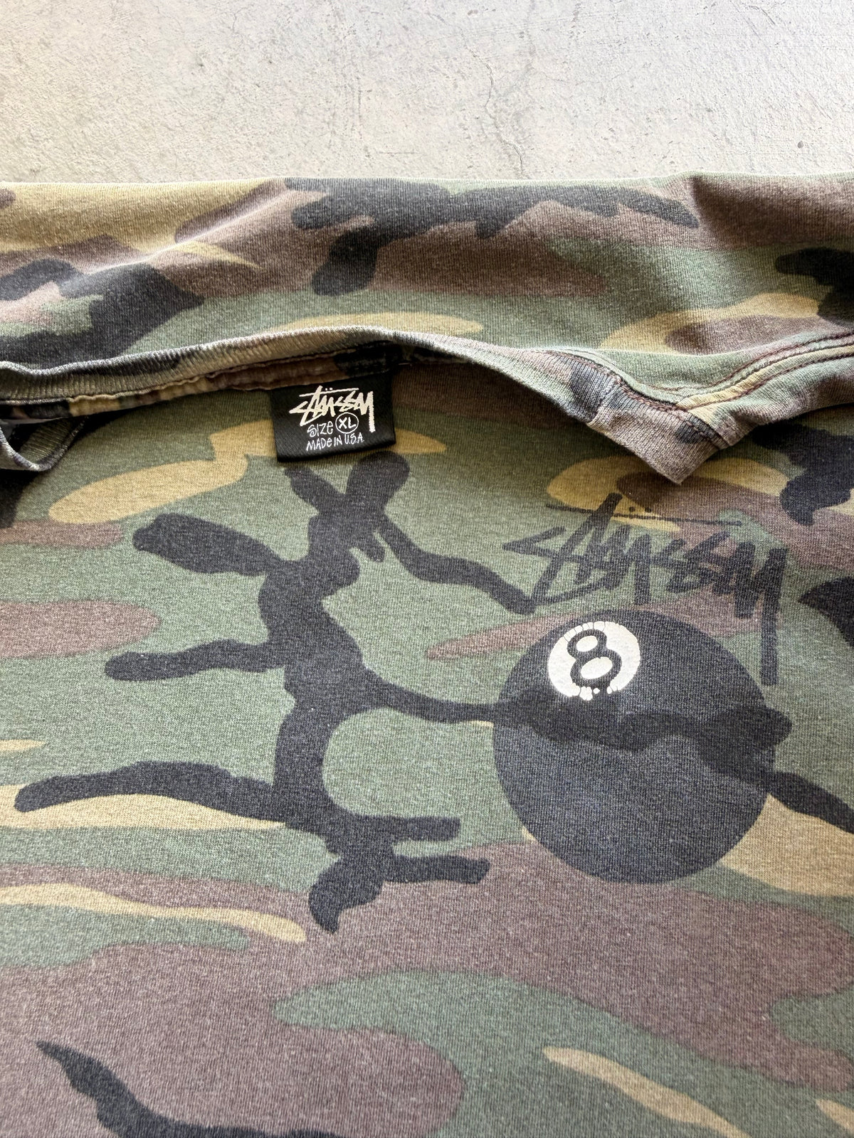 Stussy camo 8ball - XL