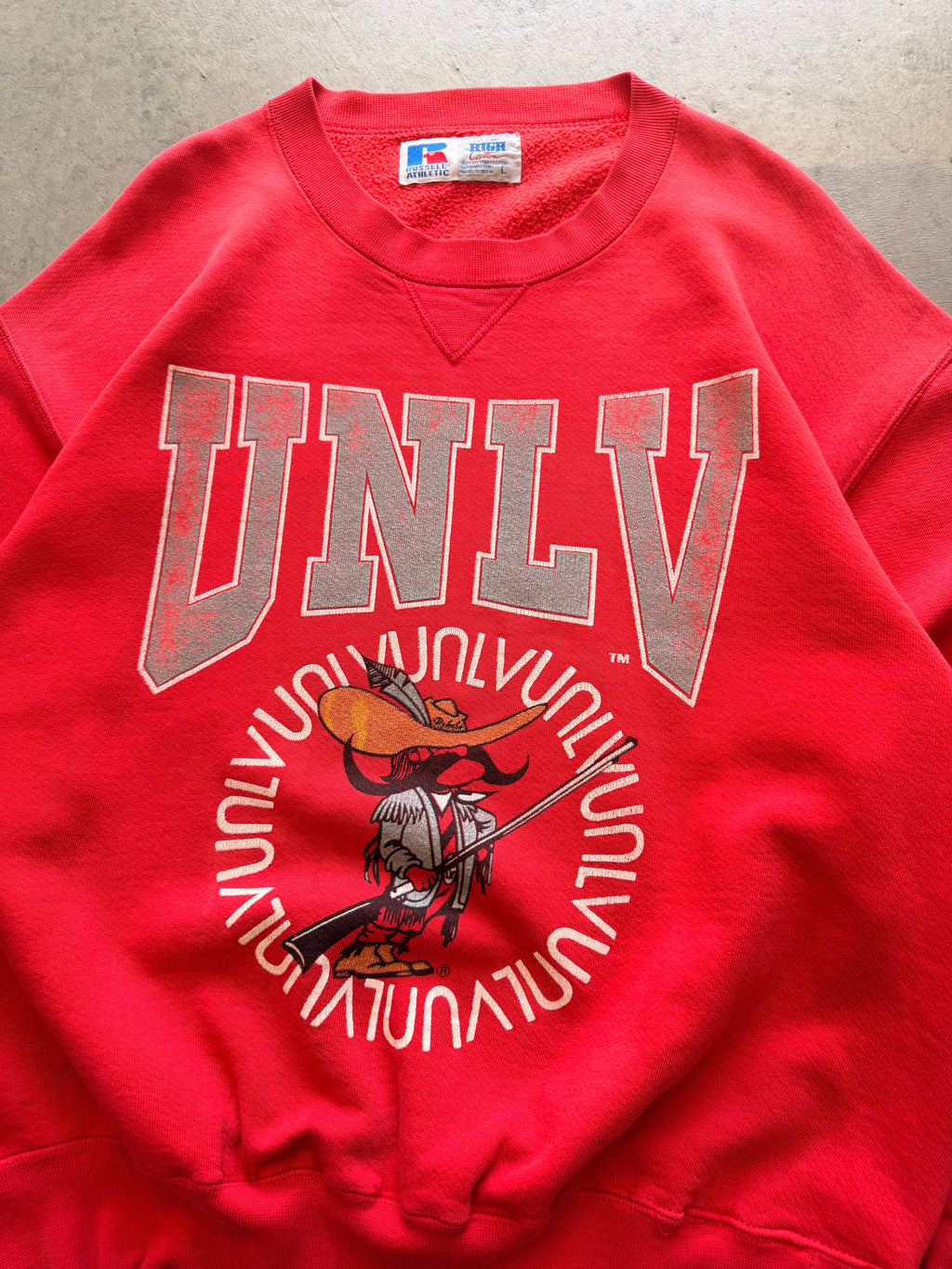 UNLV Russell Athletic crewneck - L