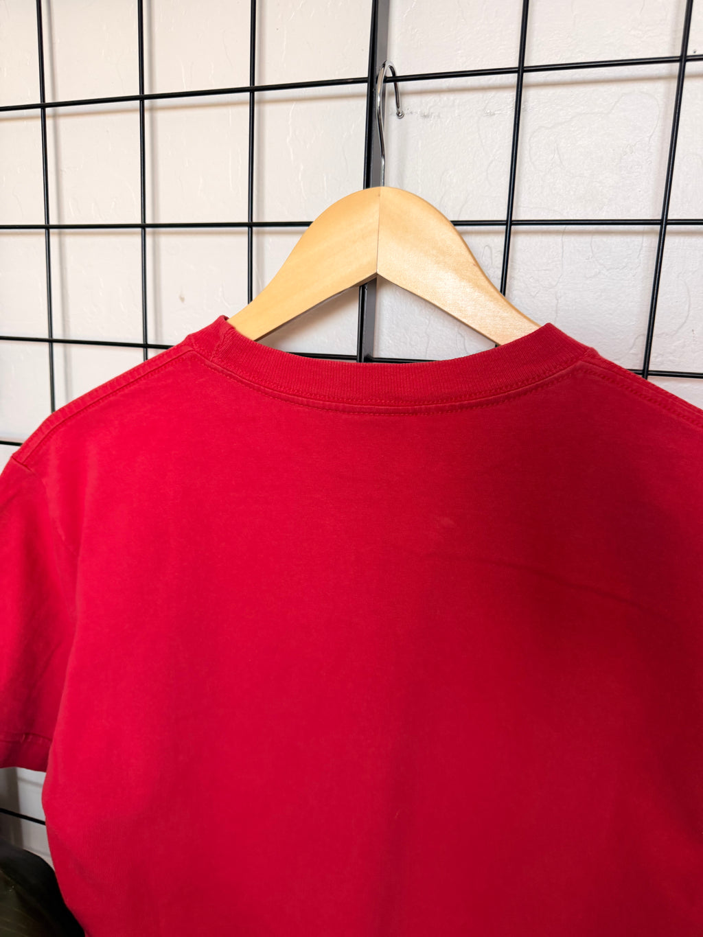 00s Shorty's red skate tee - M