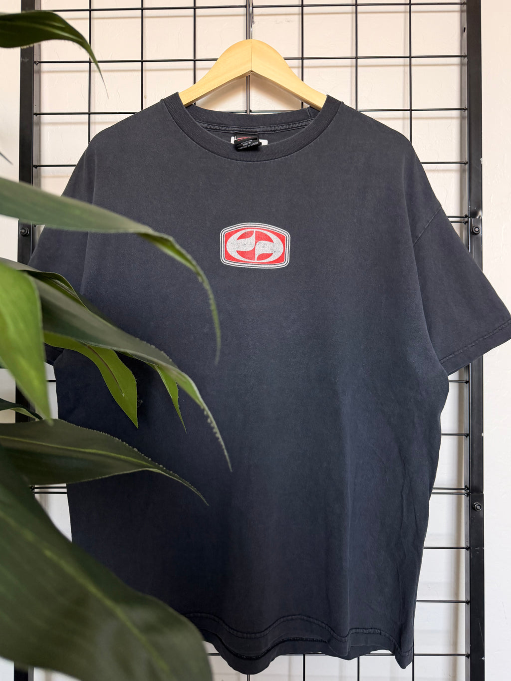 Split skate black faded tee - XL