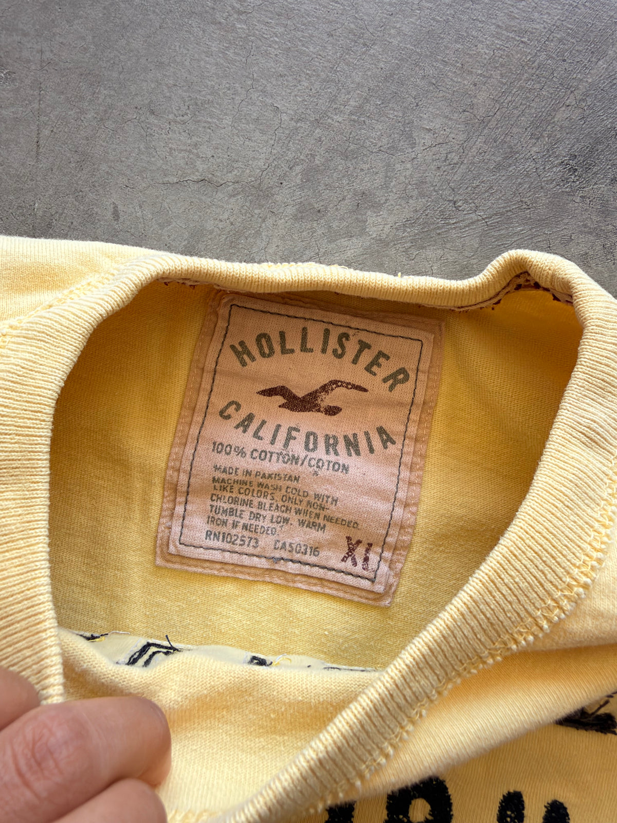 Hollister yellow long sleeve - M