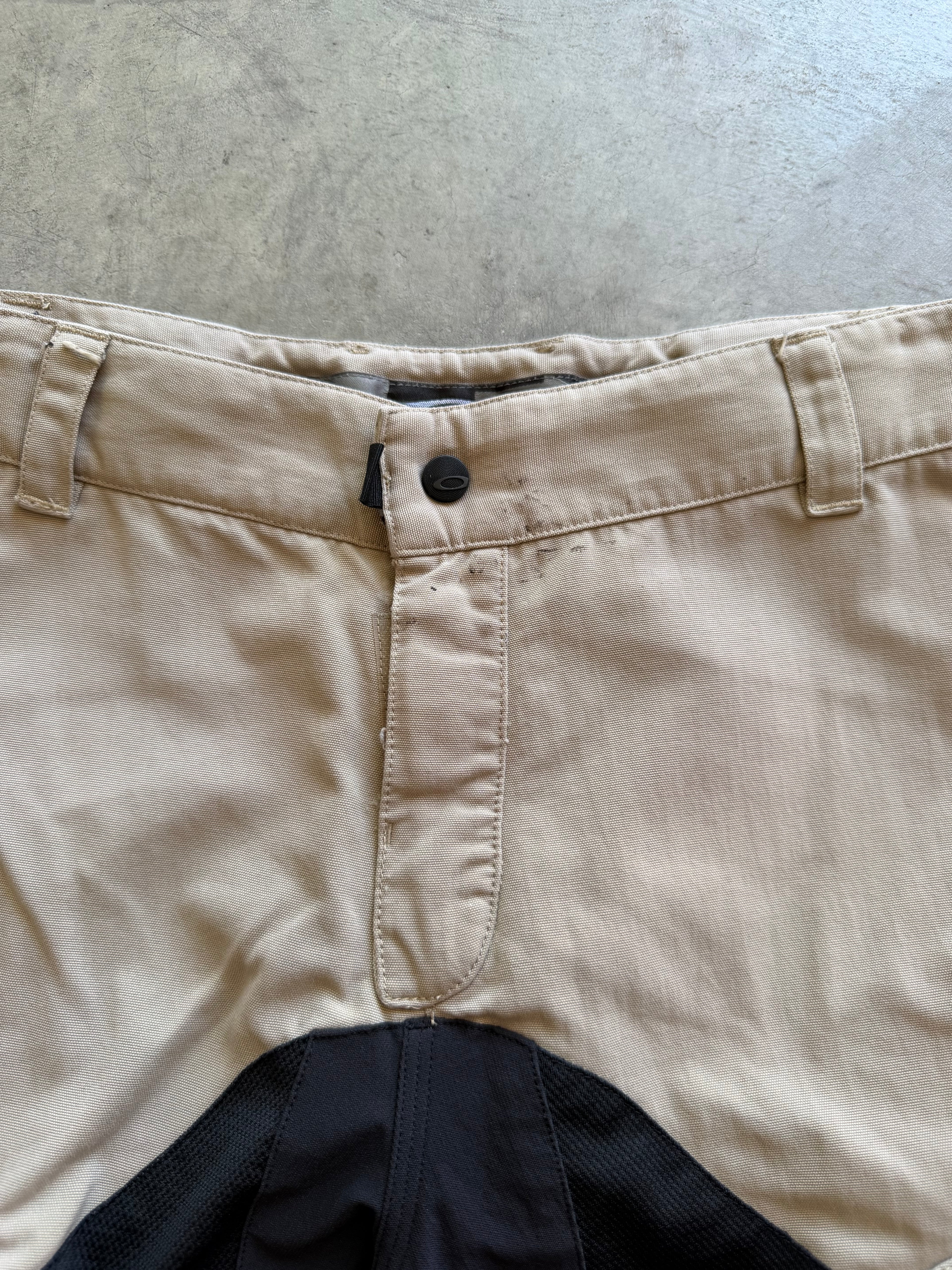 y2k Oakley board shorts Sz medium